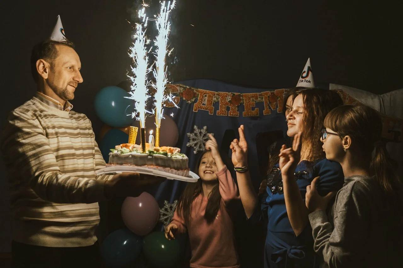 Ideas creativas de video cumpleaños para impresionar a la familia