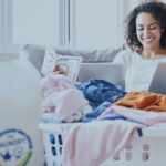 ¿Cuánto Vale Tu Tiempo? El Ahorro Real de la Lavandería a Domicilio va Más Allá de Luz y Agua